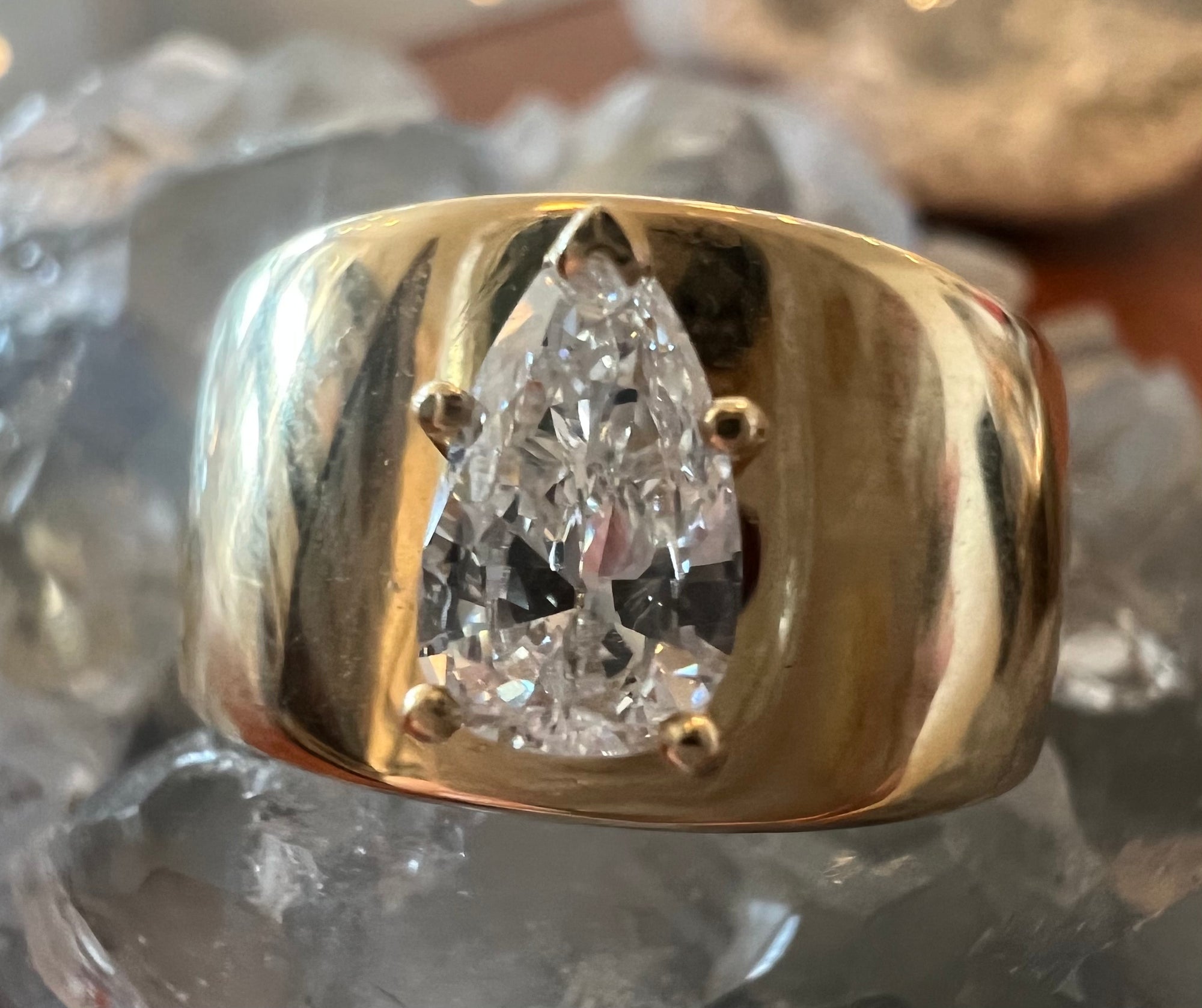 14k Gold Pear Shaped Diamond Ring