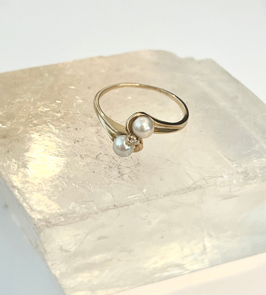 double pearl & diamond vintage ring
