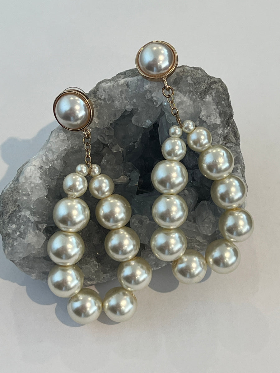 Retro Pearl Earrings