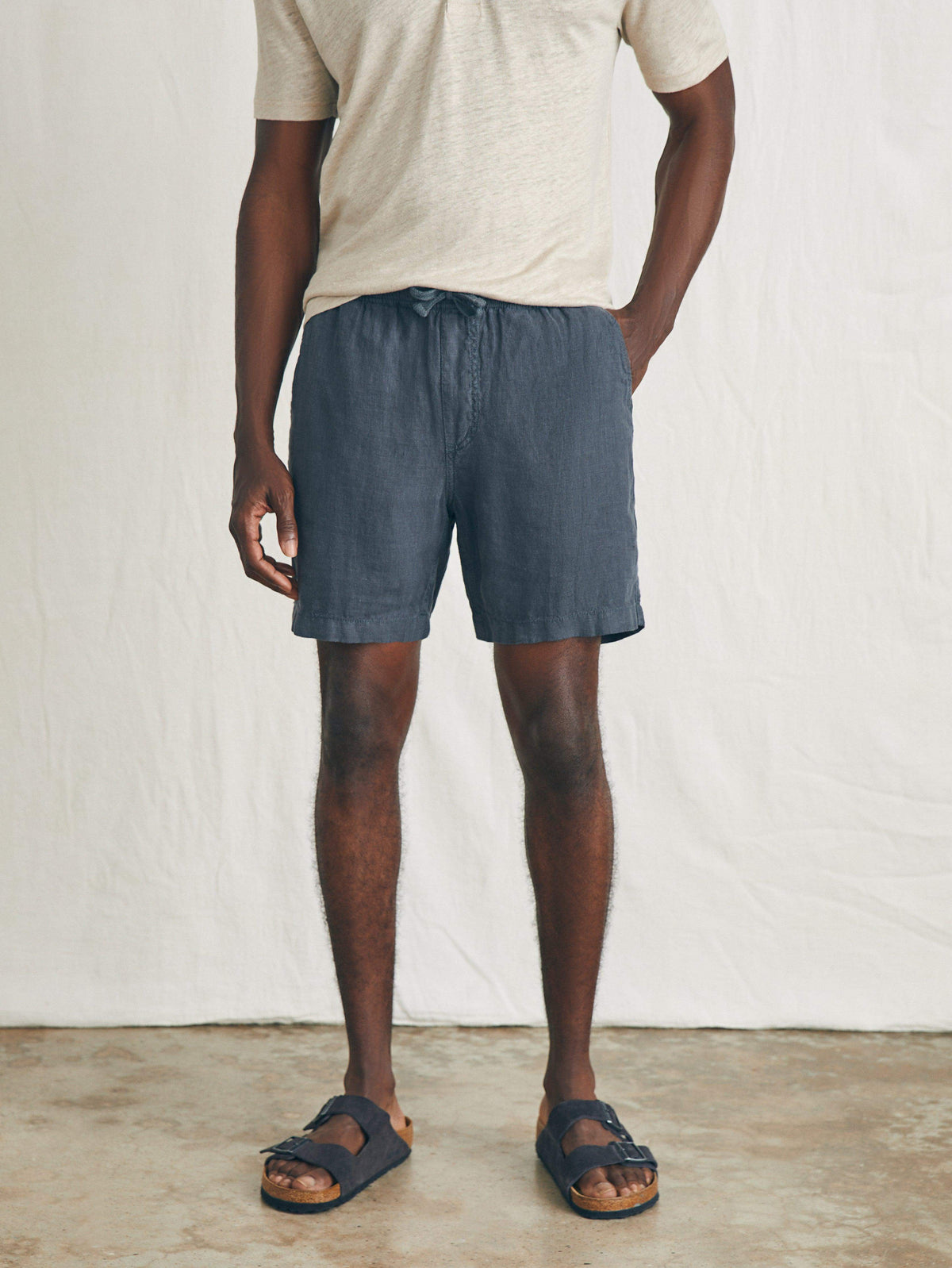 Essential Linen Short - Washed Black